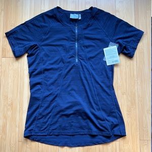 NWT Athleta Pacifica UPF Tee - size Large